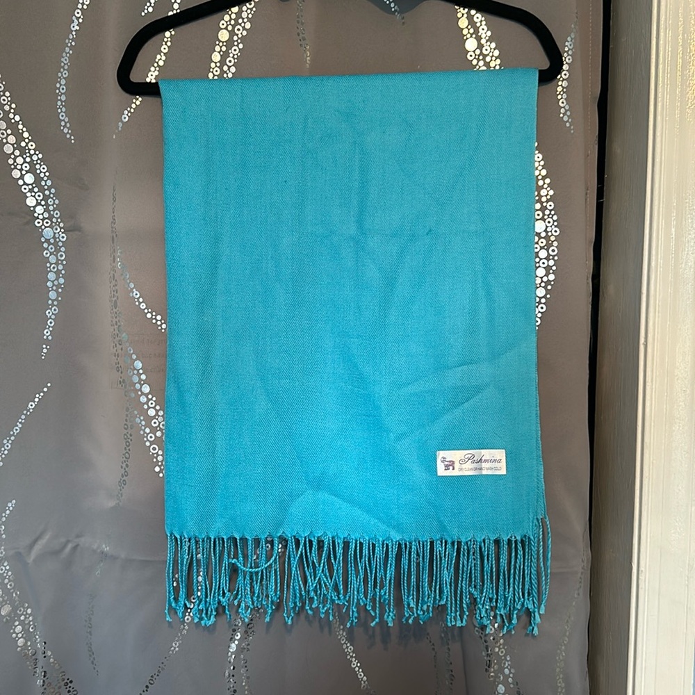 Pashmina blue scarf
